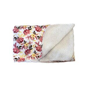 Kyle & Deena Sherpa Plush Baby Blanket Floral White Pink Yellow Flowers